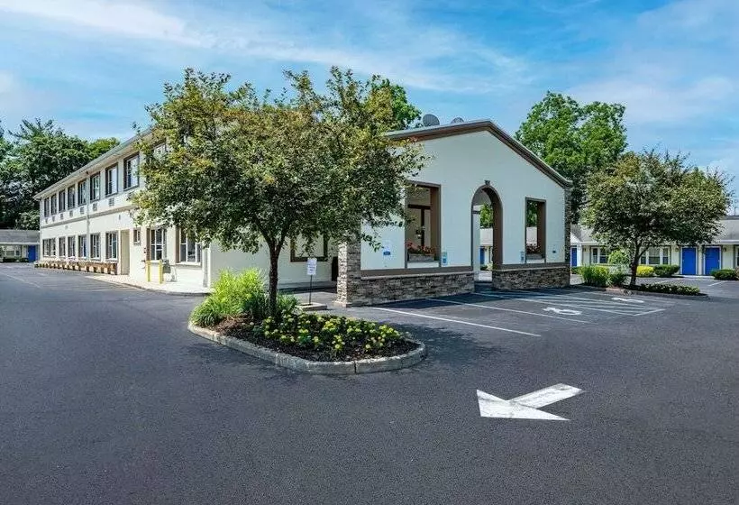 هتل Quality Inn Poughkeepsie