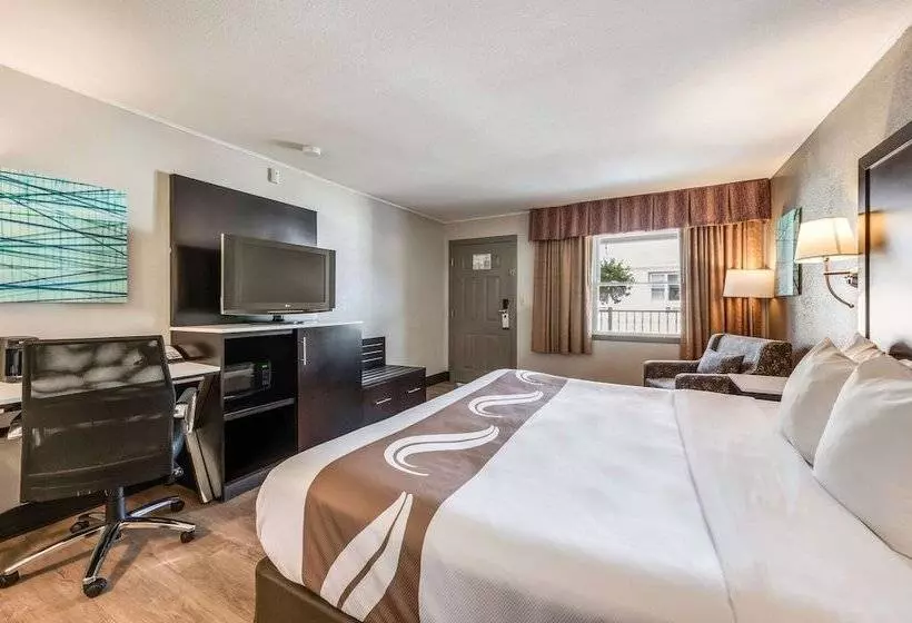 هتل Quality Inn Poughkeepsie