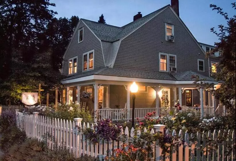 Отель The Belmont Inn