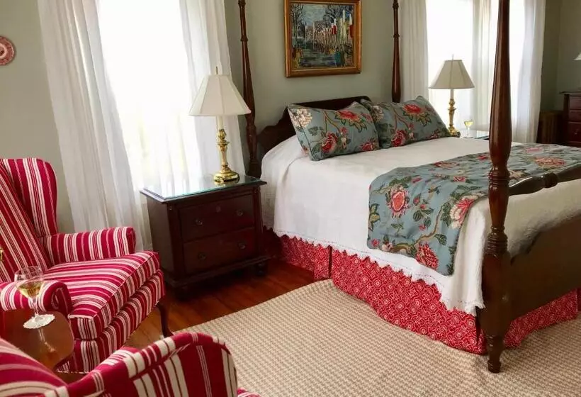 Отель The Belmont Inn