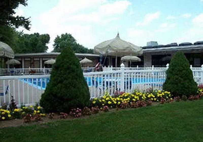 ホテル Travelodge Bedford