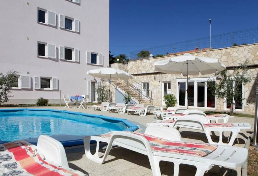 Bellistra Apartments Rabac