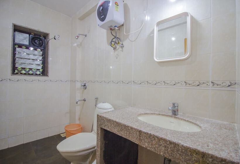 Oyo Home 18720 Alluring 3bhk