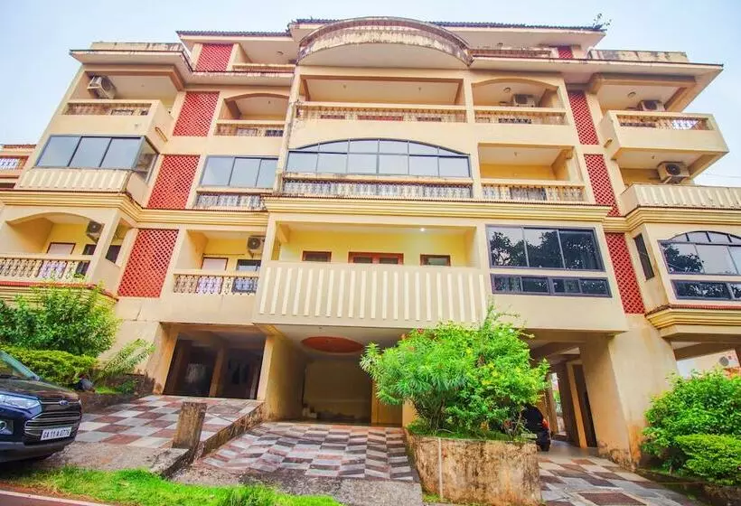 Oyo Home 18720 Alluring 3bhk