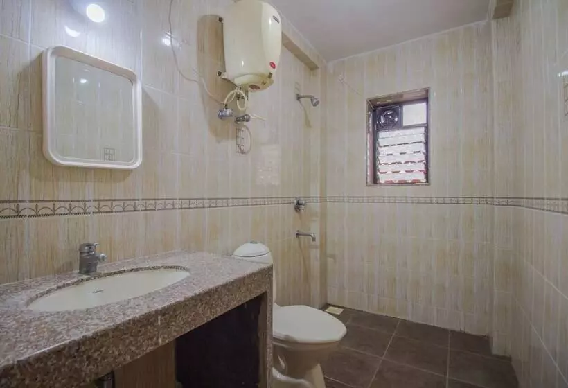 Oyo Home 18720 Alluring 3bhk
