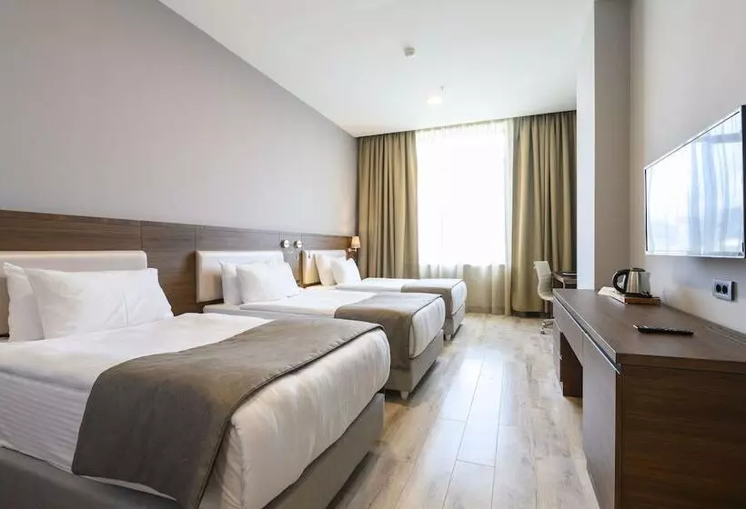 ホテル La Quinta By Wyndham Istanbul Gunesli