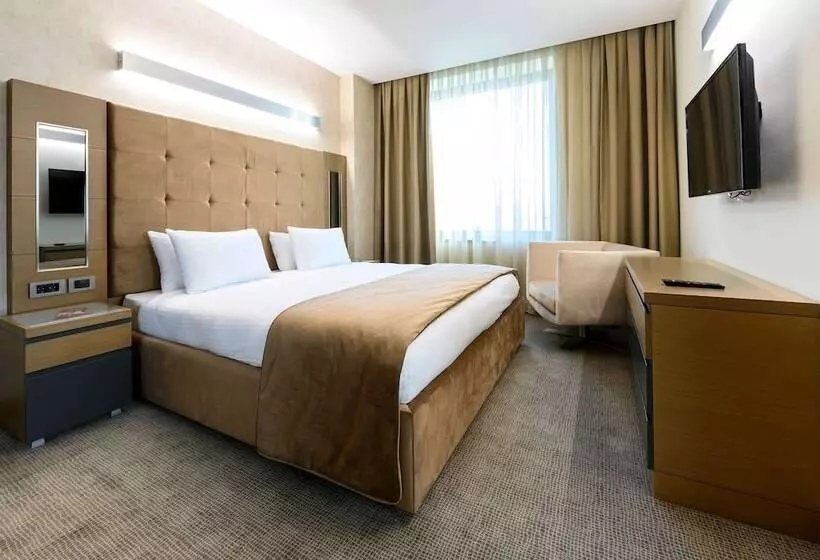 ホテル La Quinta By Wyndham Istanbul Gunesli