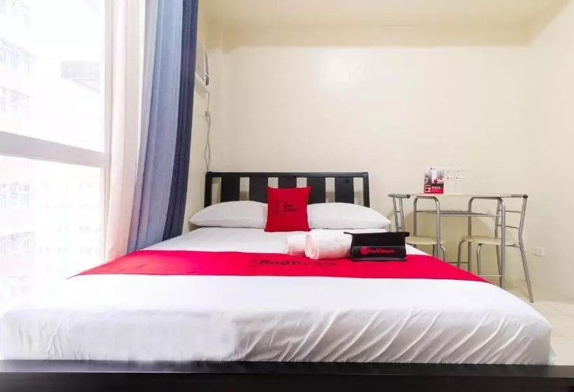 Hotelli Reddoorz Plus @ Pioneer Woodlands Mandaluyong