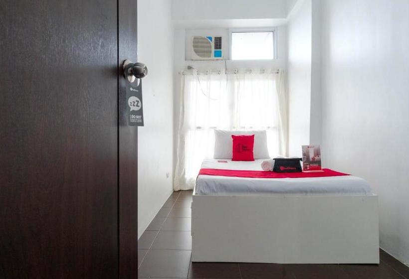 Hotel Reddoorz Plus @ Pioneer Woodlands Mandaluyong