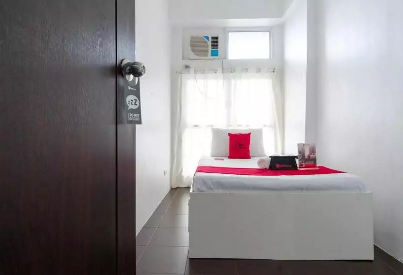 Hotelli Reddoorz Plus @ Pioneer Woodlands Mandaluyong