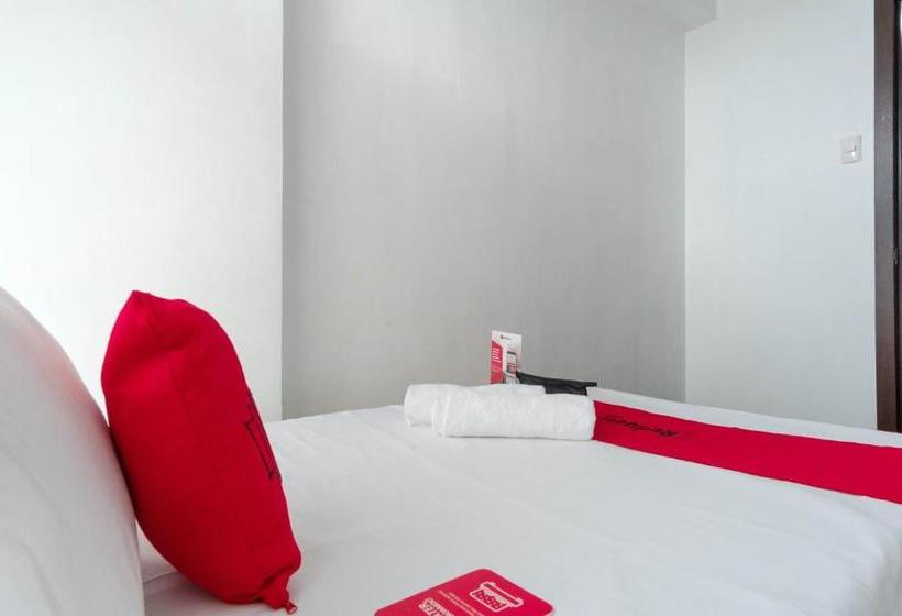 Hotel Reddoorz Plus @ Pioneer Woodlands Mandaluyong