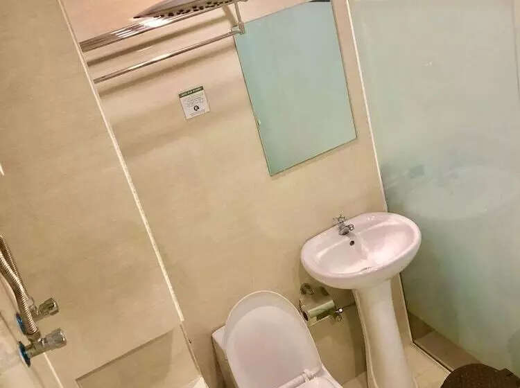 هتل Two Seasons Executive Suites