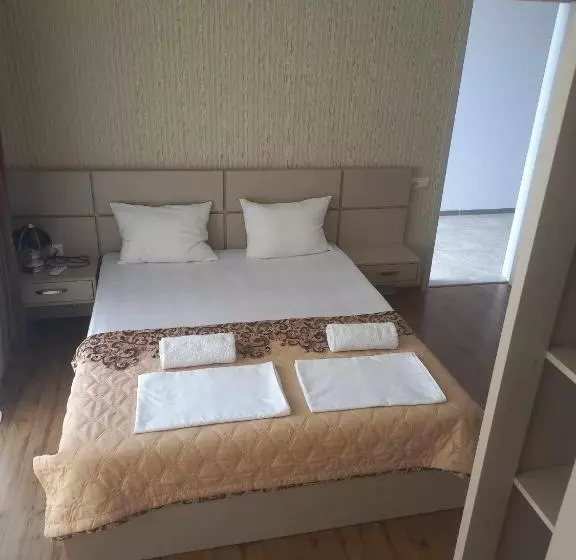 پانسیون Sunrise   Guest House