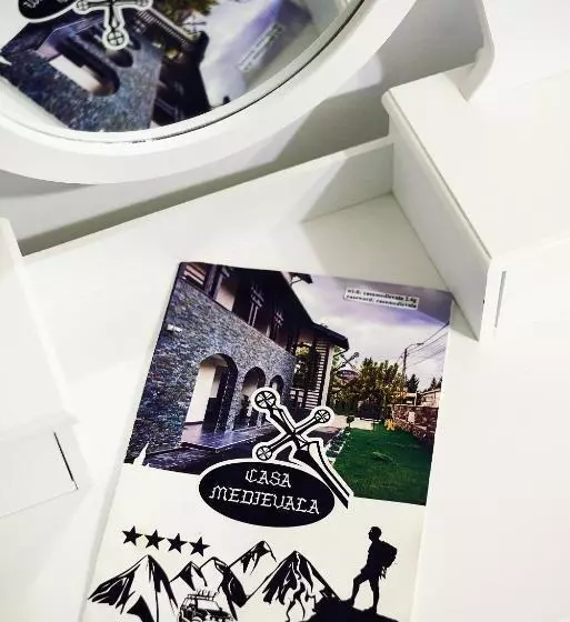 پانسیون Boutique Hotel Casa Medievala