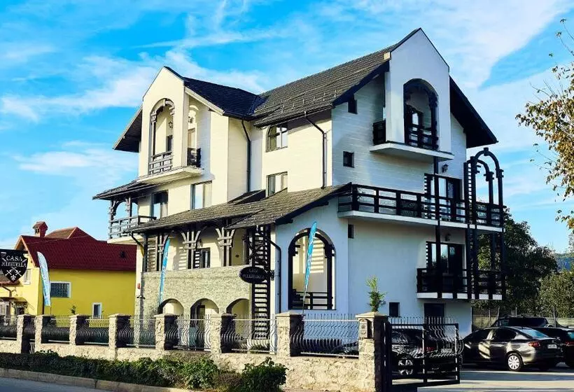 پانسیون Boutique Hotel Casa Medievala