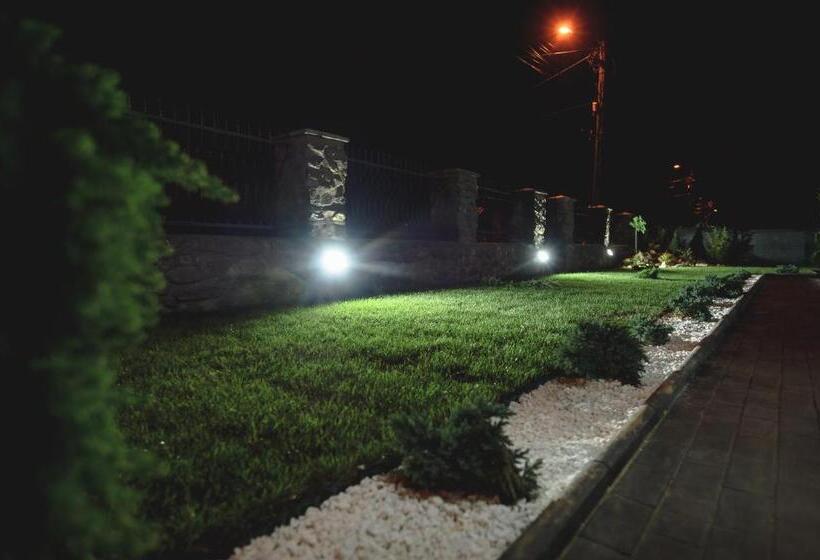 پانسیون Boutique Hotel Casa Medievala