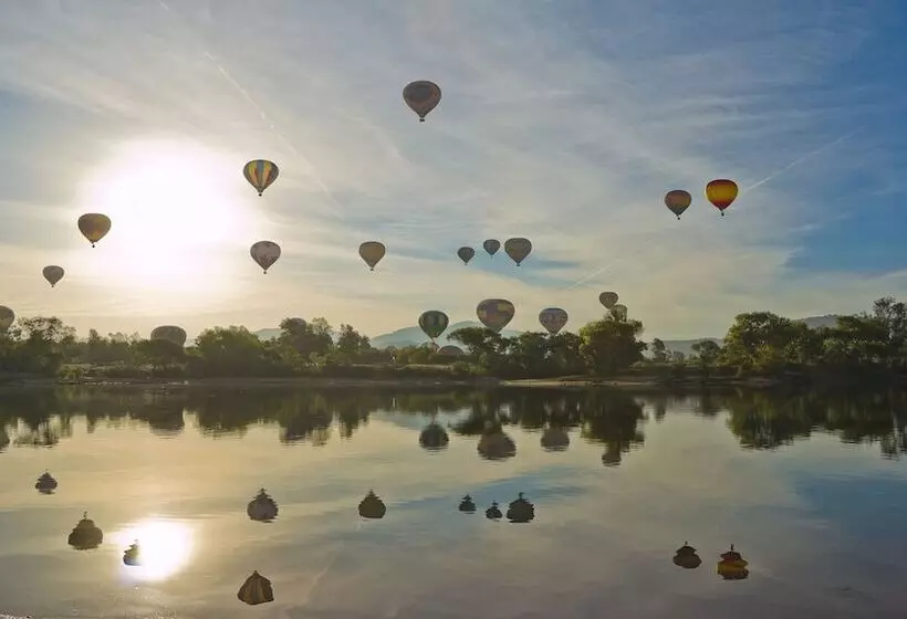 Hotelli Holiday Inn Express & Suites   Murrieta, An Ihg
