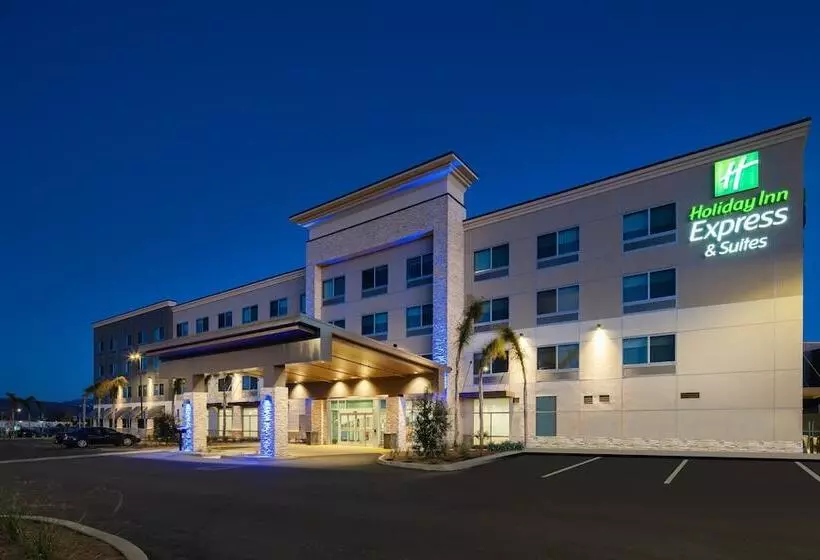 Hotelli Holiday Inn Express & Suites   Murrieta, An Ihg
