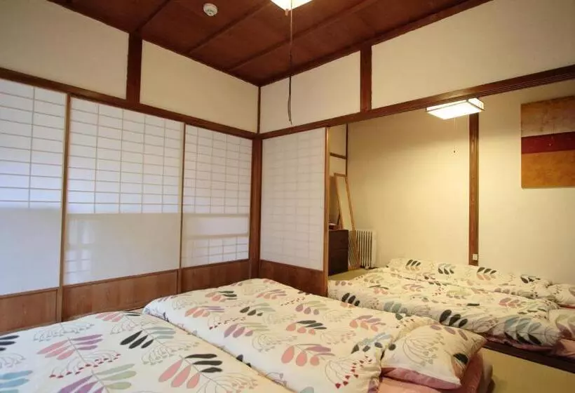 پانسیون Little Bird Inn 旧minato Guesthouse