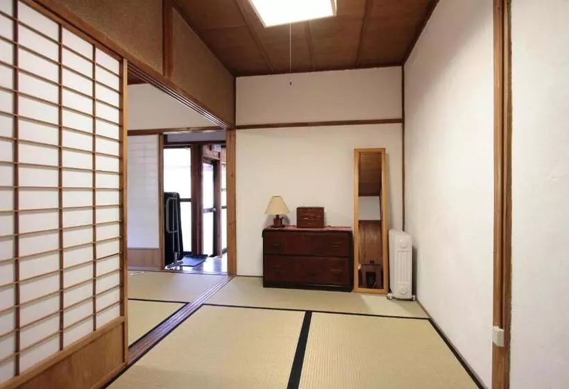 پانسیون Little Bird Inn 旧minato Guesthouse