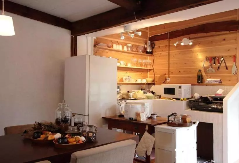 پانسیون Little Bird Inn 旧minato Guesthouse