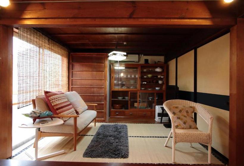 פנסיון Little Bird Inn 旧minato Guesthouse