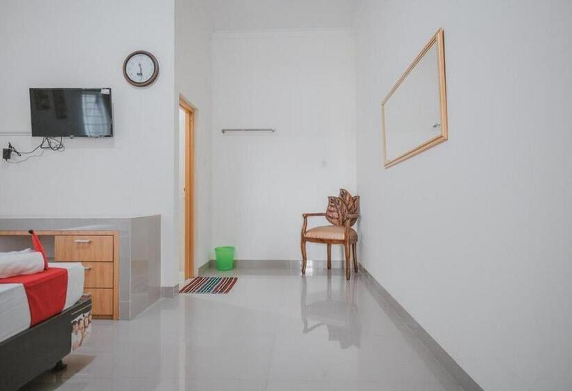 Пансион Reddoorz Syariah Near Pahoman Stadium Lampung