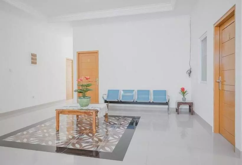 Majatalo Reddoorz Syariah Near Pahoman Stadium Lampung