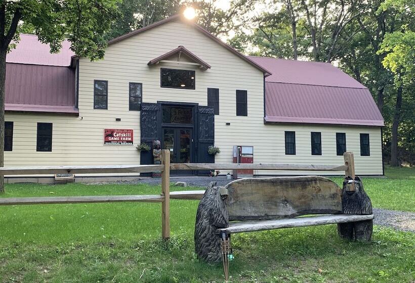 הוסטל The Old Catskill Game Farm Inn