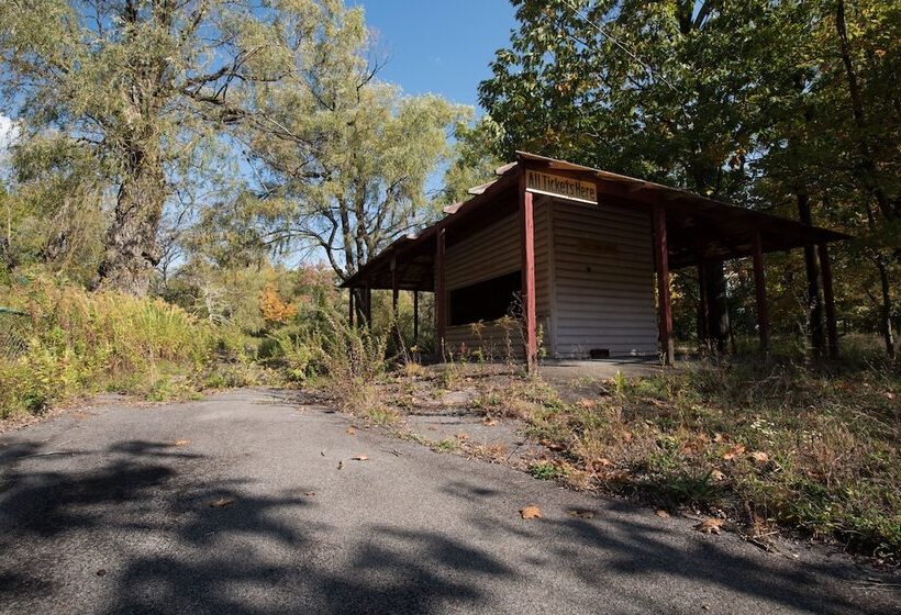 הוסטל The Old Catskill Game Farm Inn