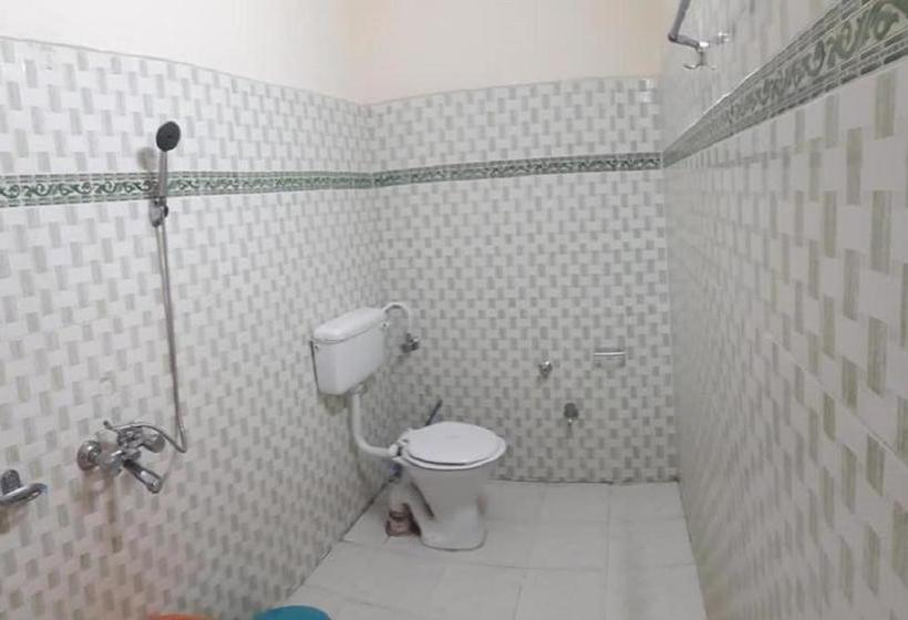 בית מלון כפרי Himalayan Inn