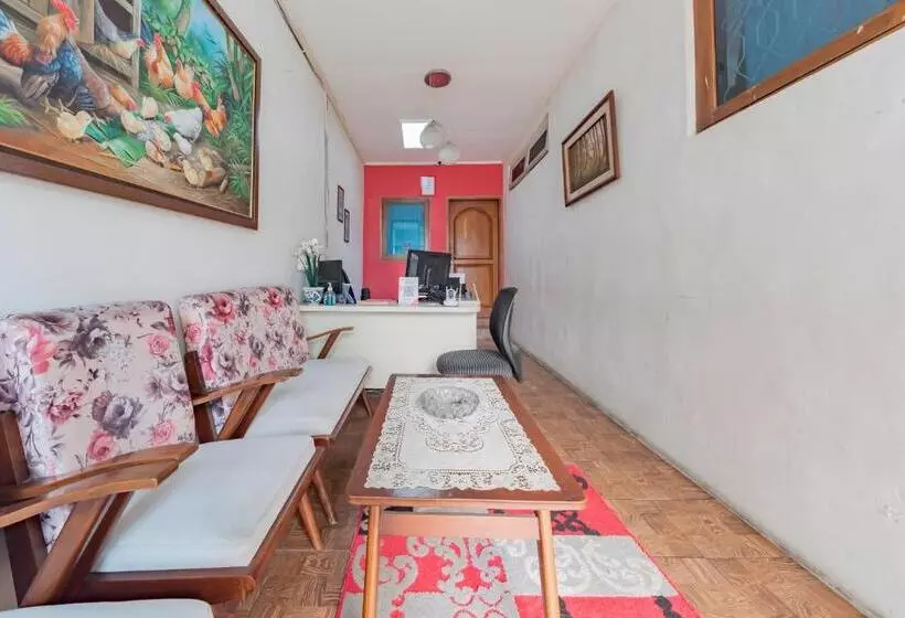 Hotelli Reddoorz Syariah At Sudirman Street Garut