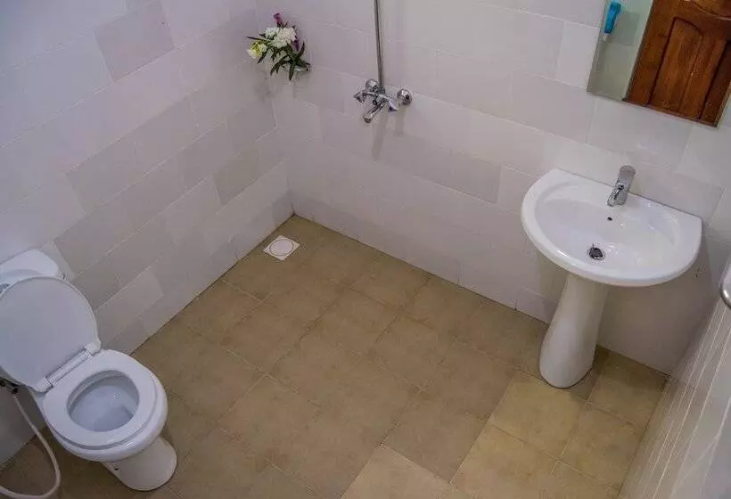 هتل Kilimanjaro Summit Lodge