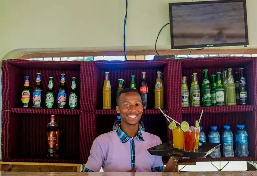 هتل Kilimanjaro Summit Lodge