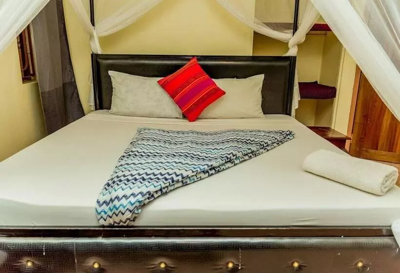 هتل Kilimanjaro Summit Lodge