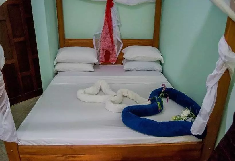 هتل Kilimanjaro Summit Lodge