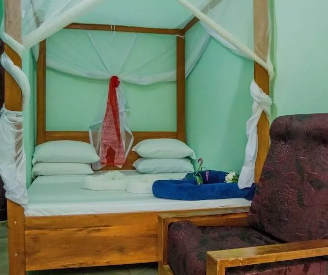 هتل Kilimanjaro Summit Lodge