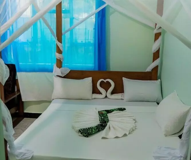 هتل Kilimanjaro Summit Lodge