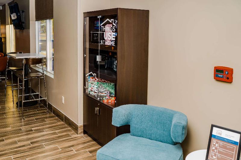 בית מלון כפרי Mainstay Suites