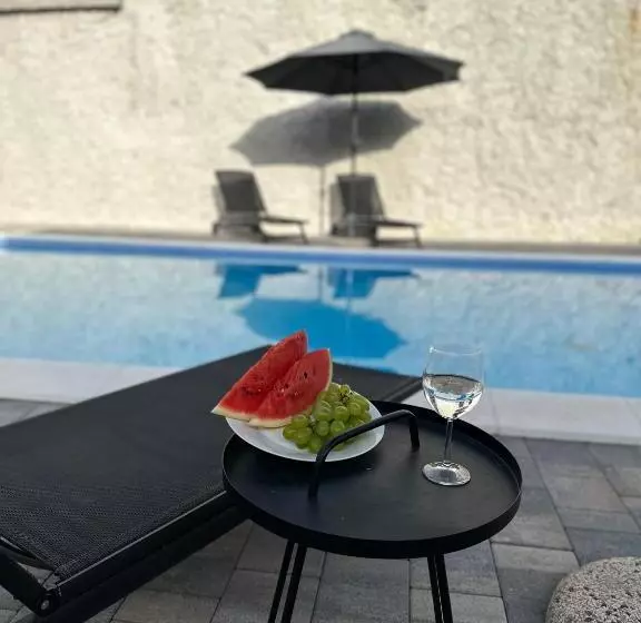 پانسیون Vila Hana
