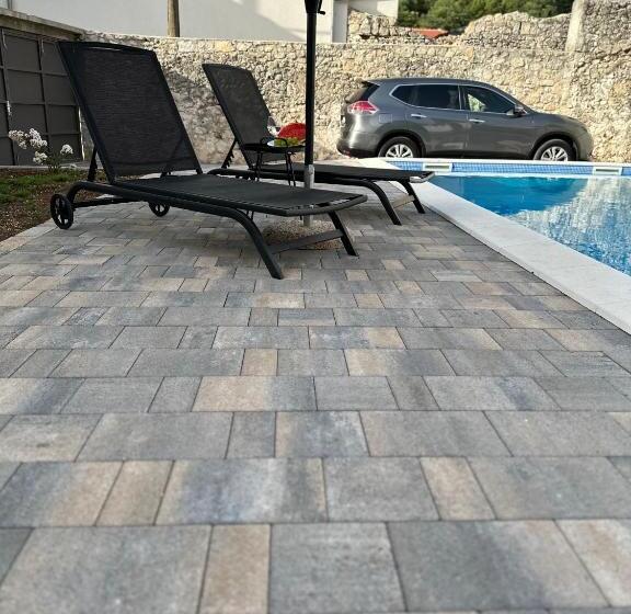 پانسیون Vila Hana