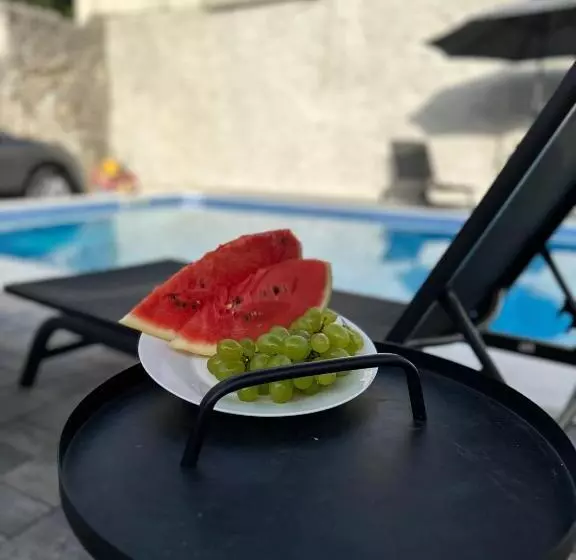 پانسیون Vila Hana