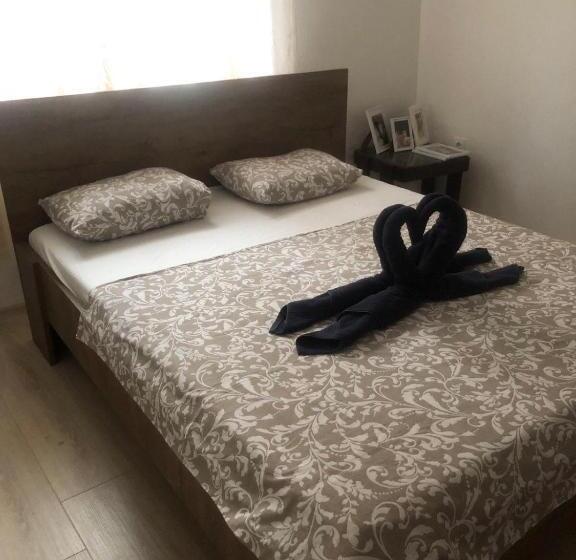 پانسیون Vila Hana