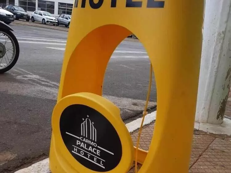 Hotel Carmo Palace