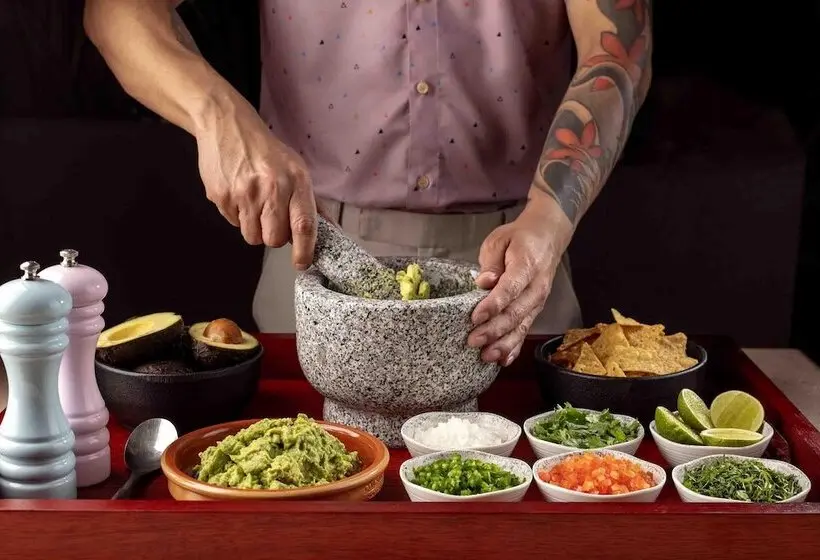 هتل Andaz Dubai The Palm, By Hyatt