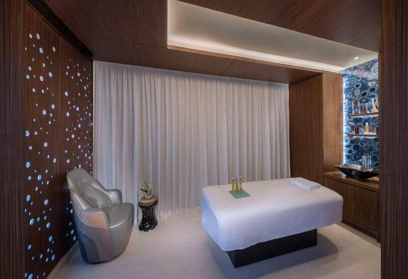 هتل Andaz Dubai The Palm, By Hyatt