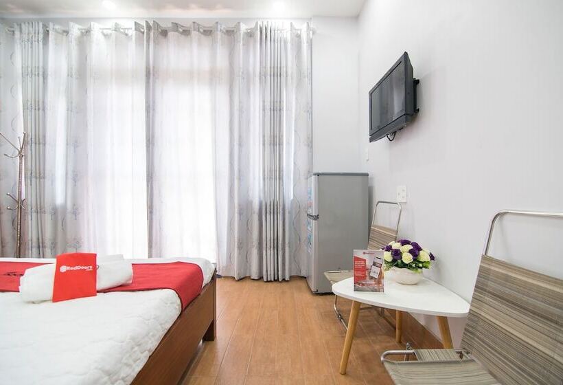 هتل Reddoorz Plus @ Huynh Tan Phat