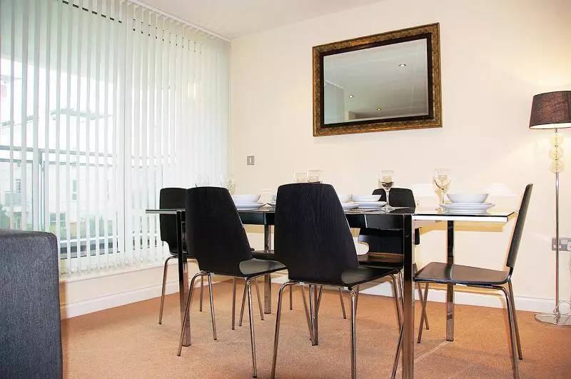 Hotelli Ur Stay Apartments Freemens Meadow