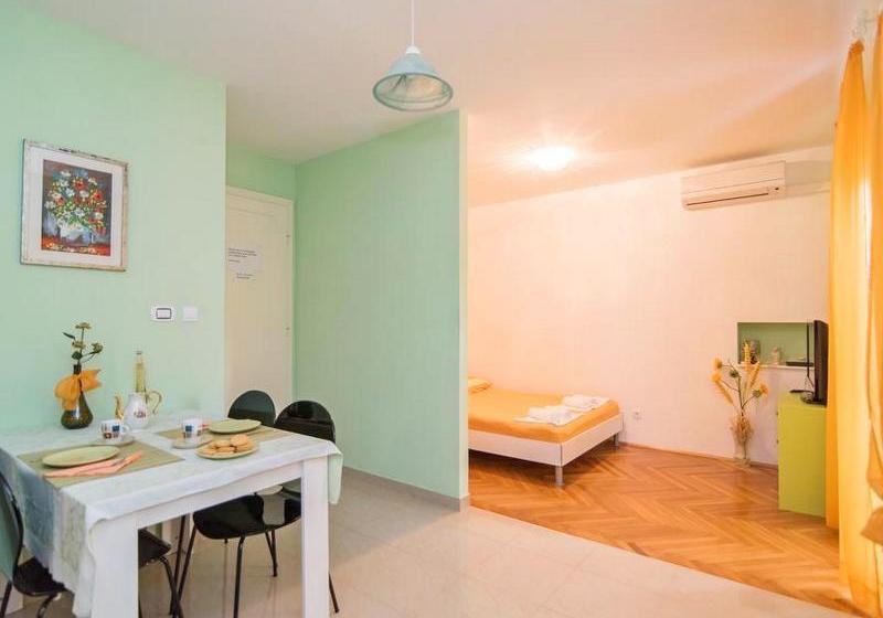 Hotel Apartments Jasenka