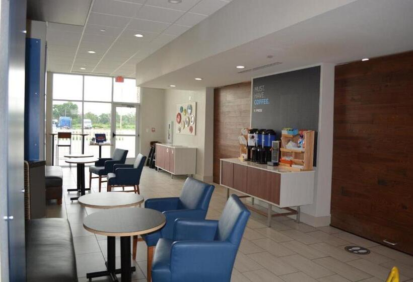 בית מלון כפרי Holiday Inn Express & Suites   Liberal, An Ihg